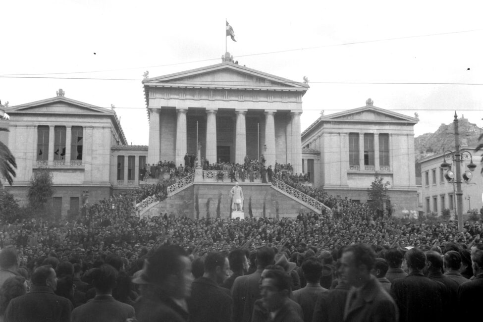 Μεταφορά | Το ντοκιμαντέρ του Ηλία Γιαννακάκη